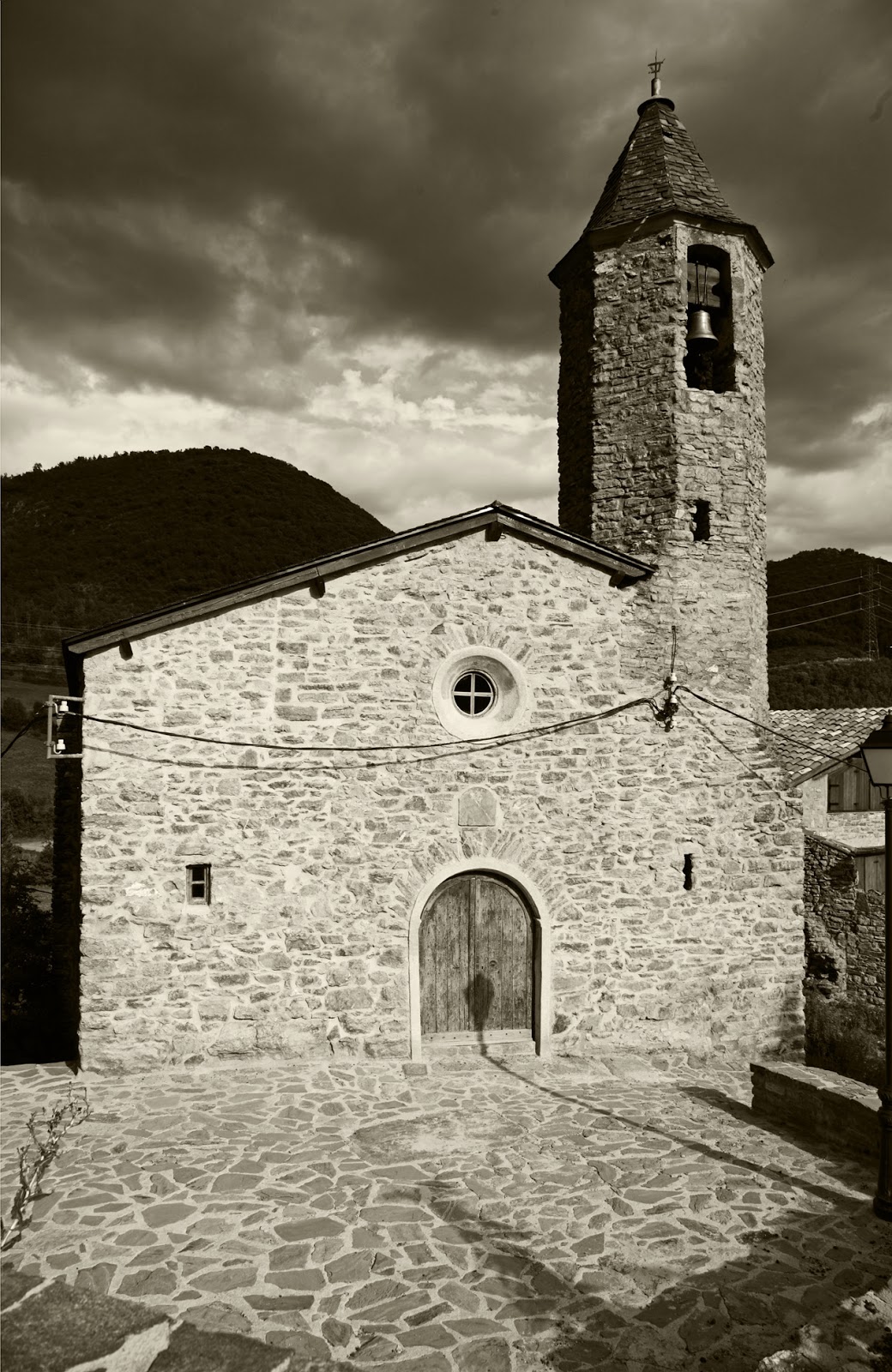 Postals De La Vall Fosca.L’església De Beranui